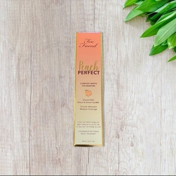 Too Faced Peach Perfect Comfort Matte Foundation in Sable - Picture 5 of 5